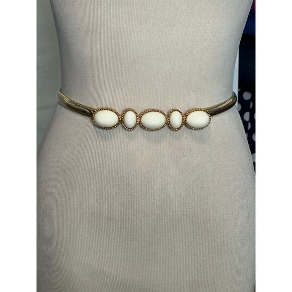 Accessocraft white cabochon stones gold tone stretch belt size small